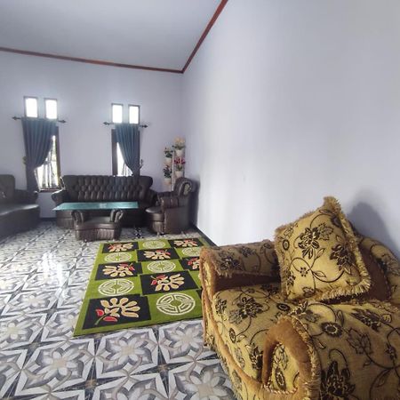 Elen Homestay By Abm Bromo Esterno foto