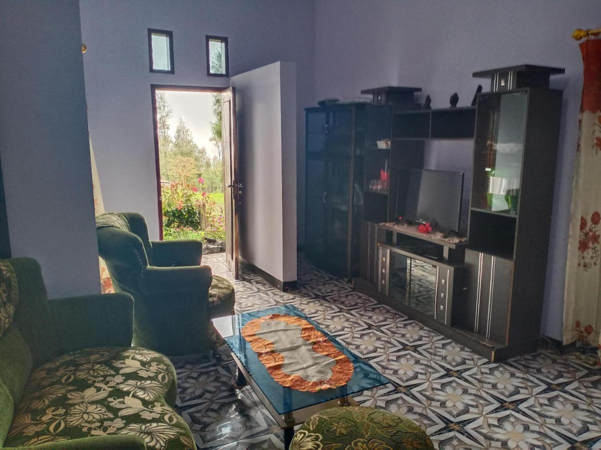 Elen Homestay By Abm Bromo Esterno foto